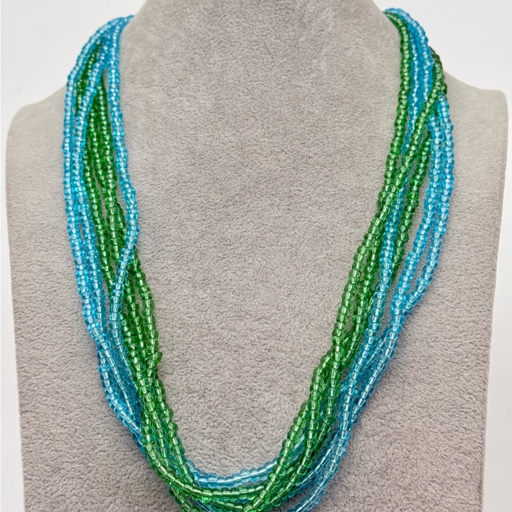 Joan Rivers Glass Beaded Necklace.
